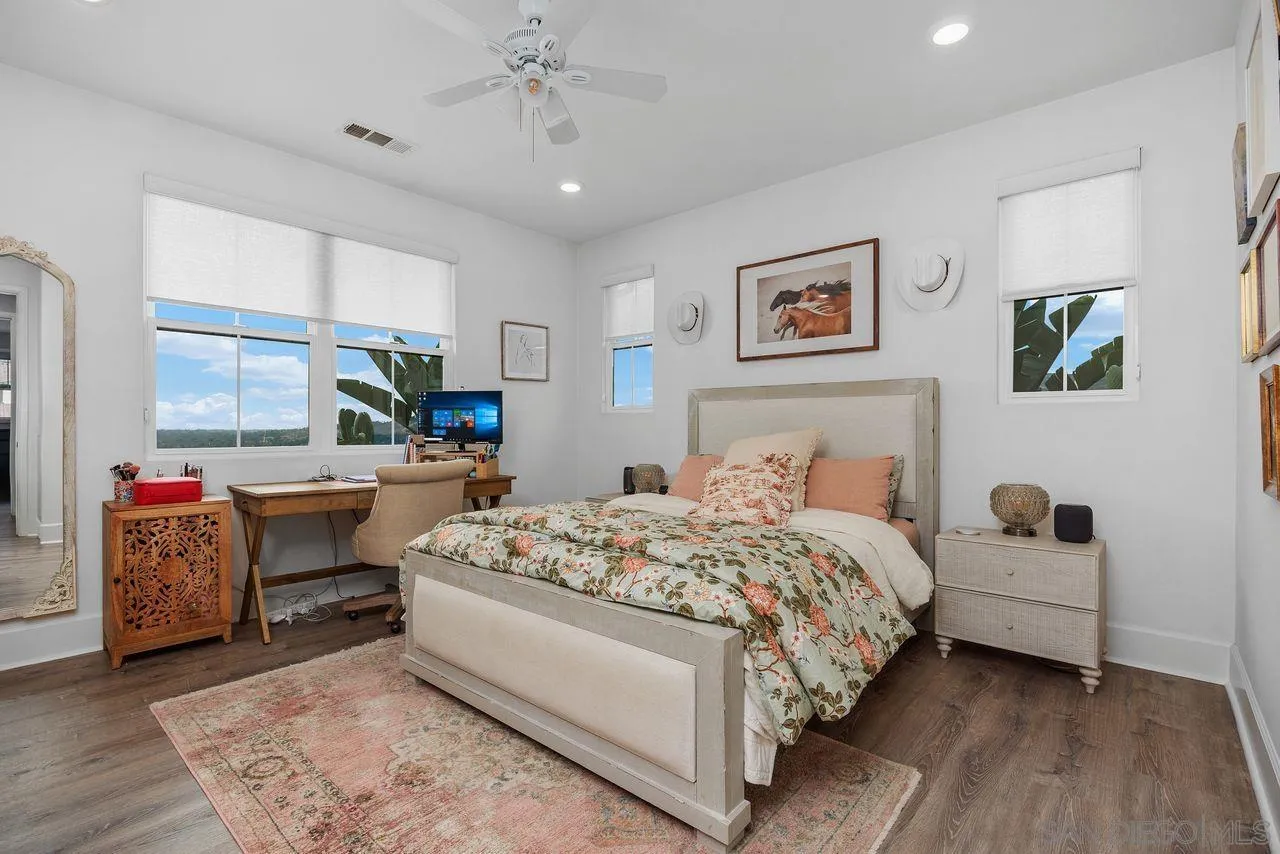 17004 Rendezvous Cir
