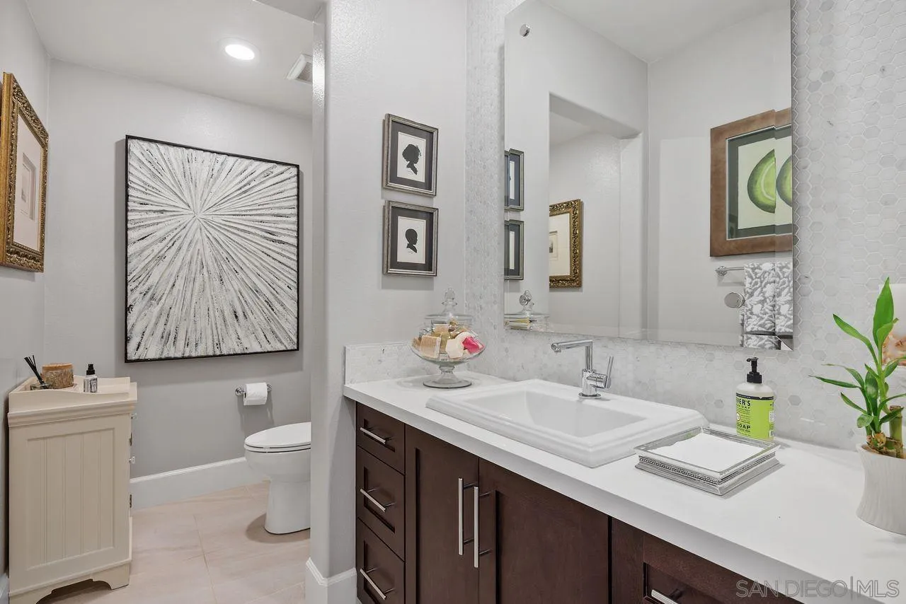 17004 Rendezvous Cir