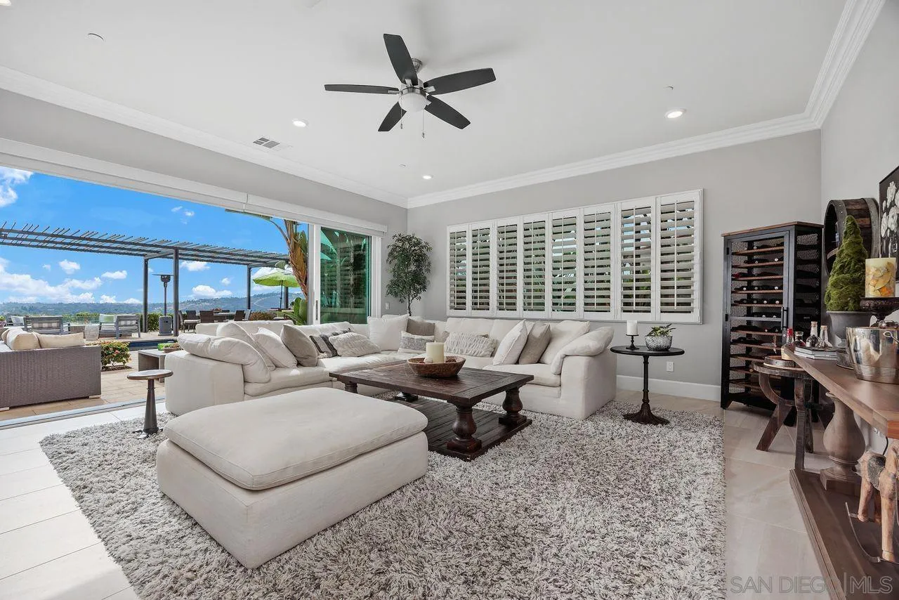 17004 Rendezvous Cir