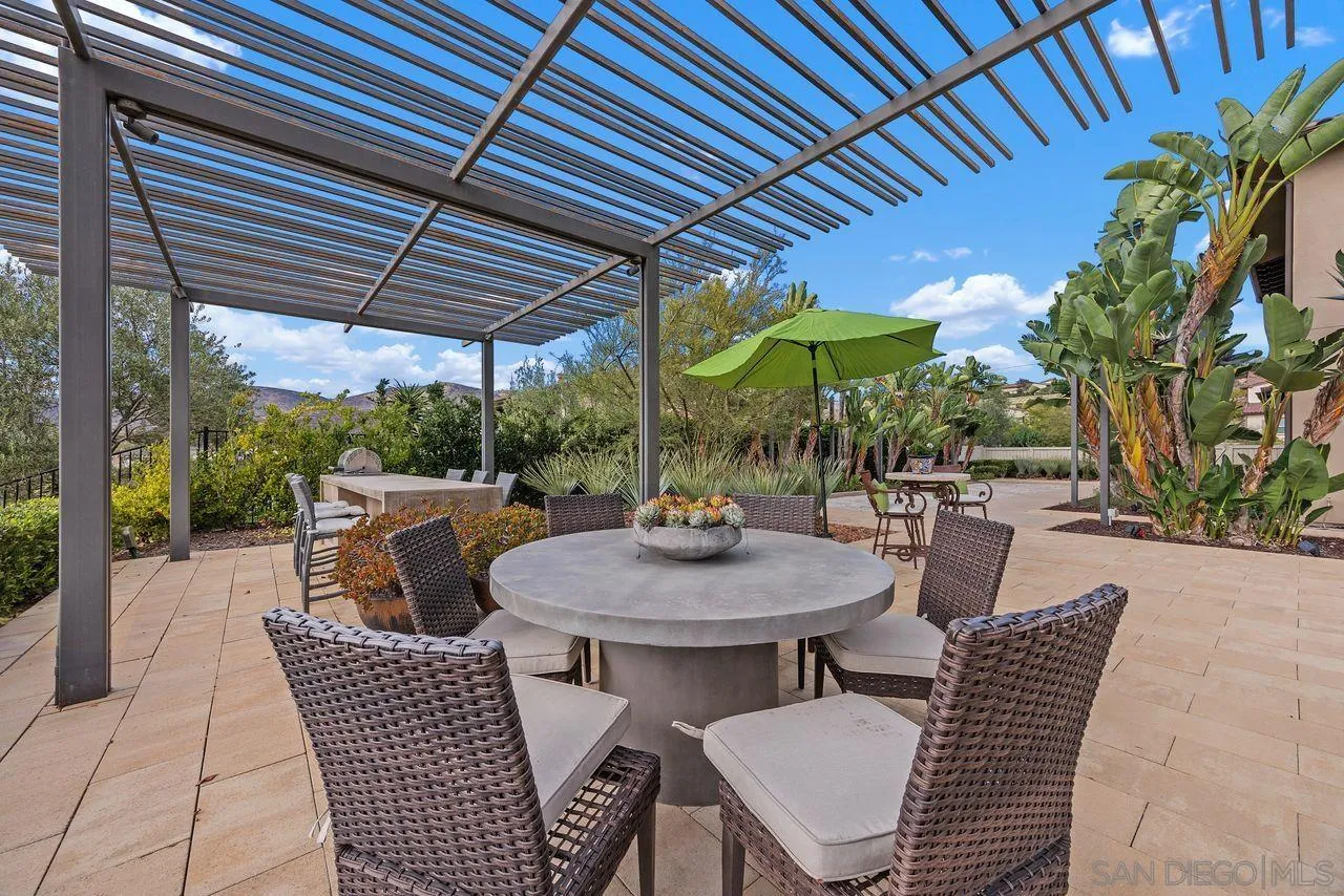 17004 Rendezvous Cir