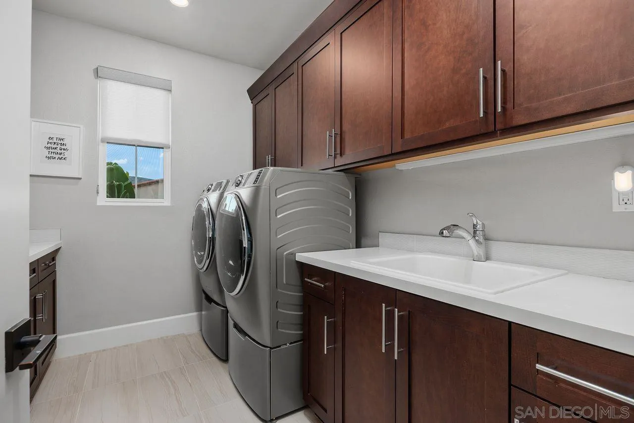17004 Rendezvous Cir