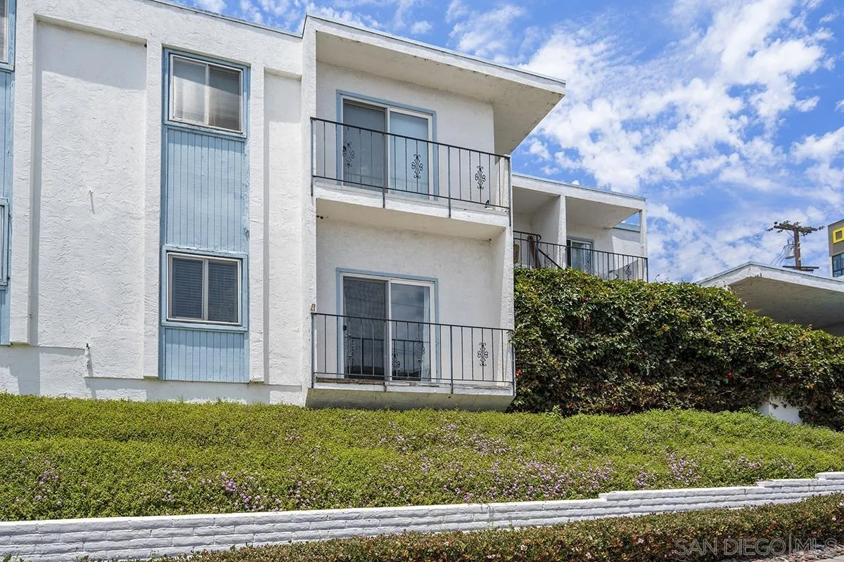 2108 3rd Ave Unit 2