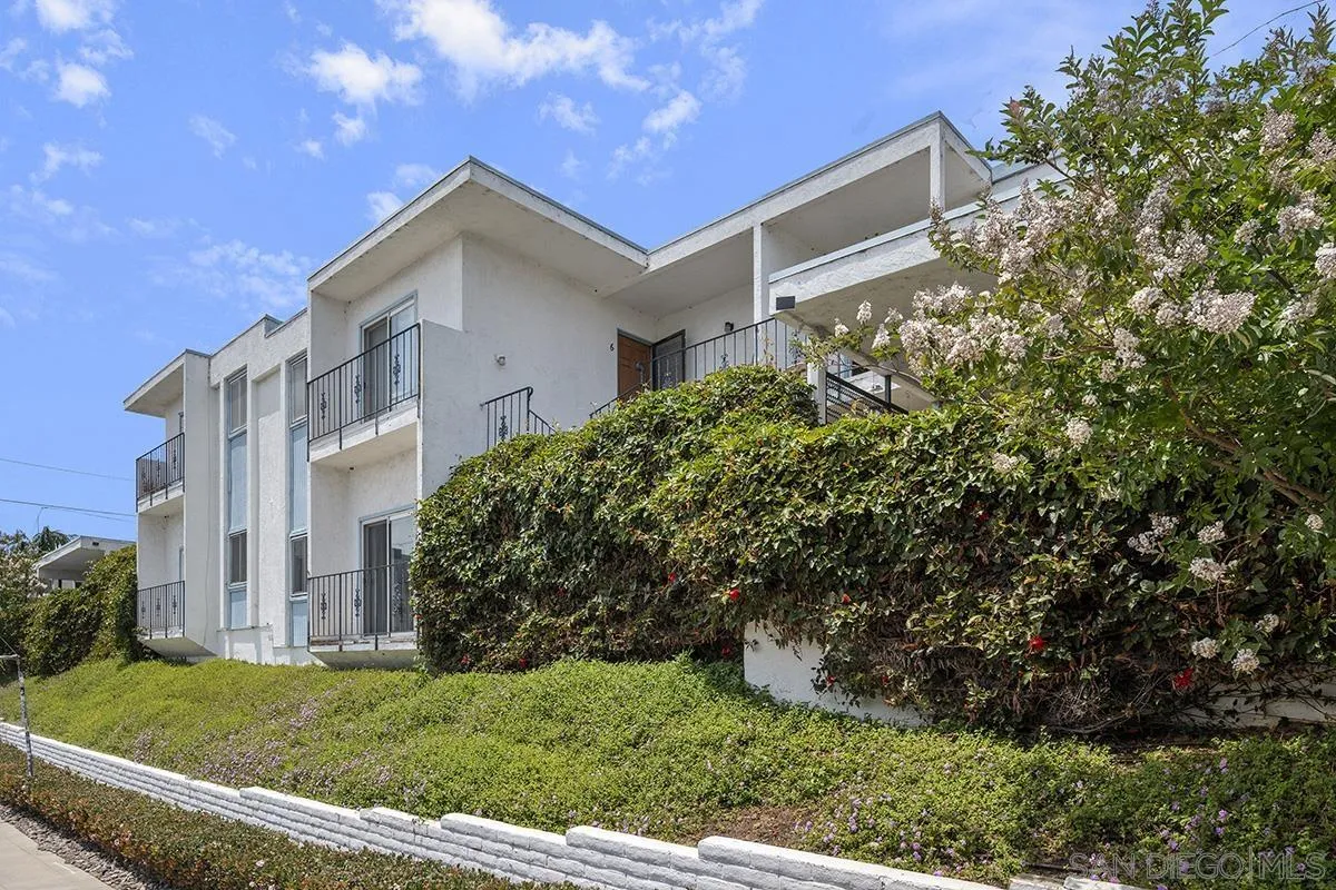 2108 3rd Ave Unit 2