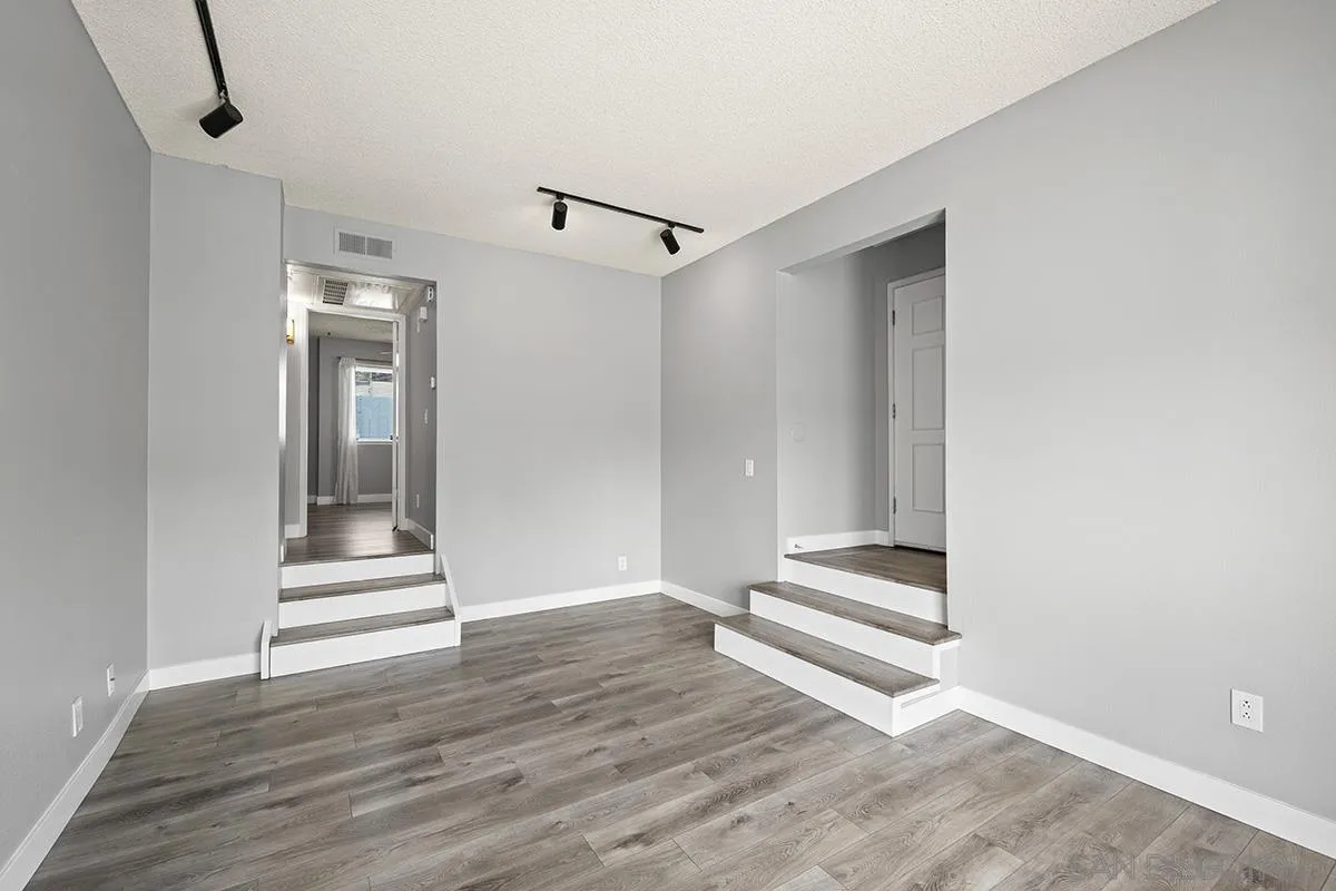 2108 3rd Ave Unit 2