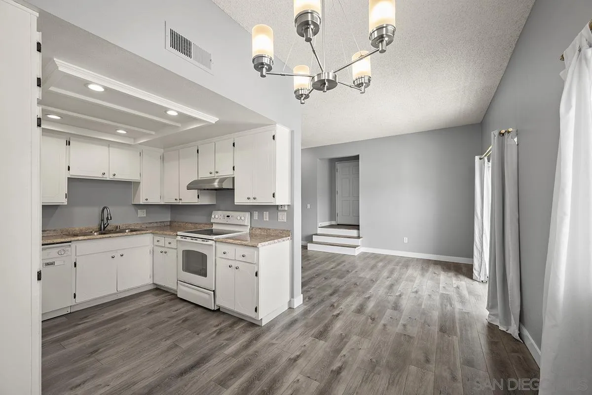 2108 3rd Ave Unit 2