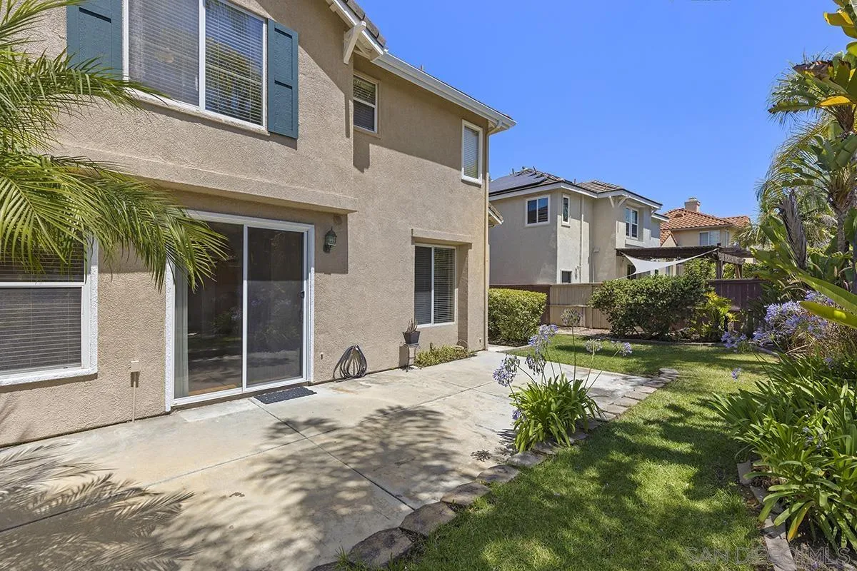 553 Golf Glen Dr