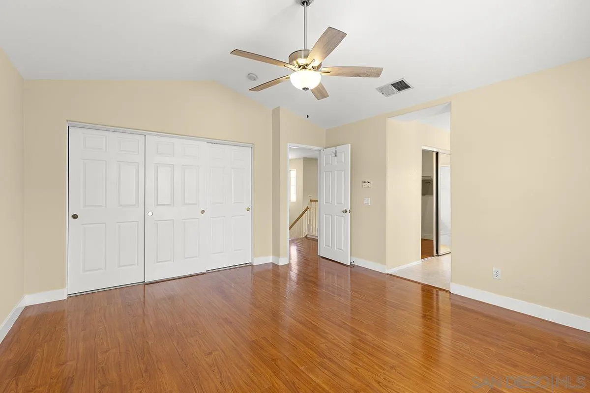 553 Golf Glen Dr