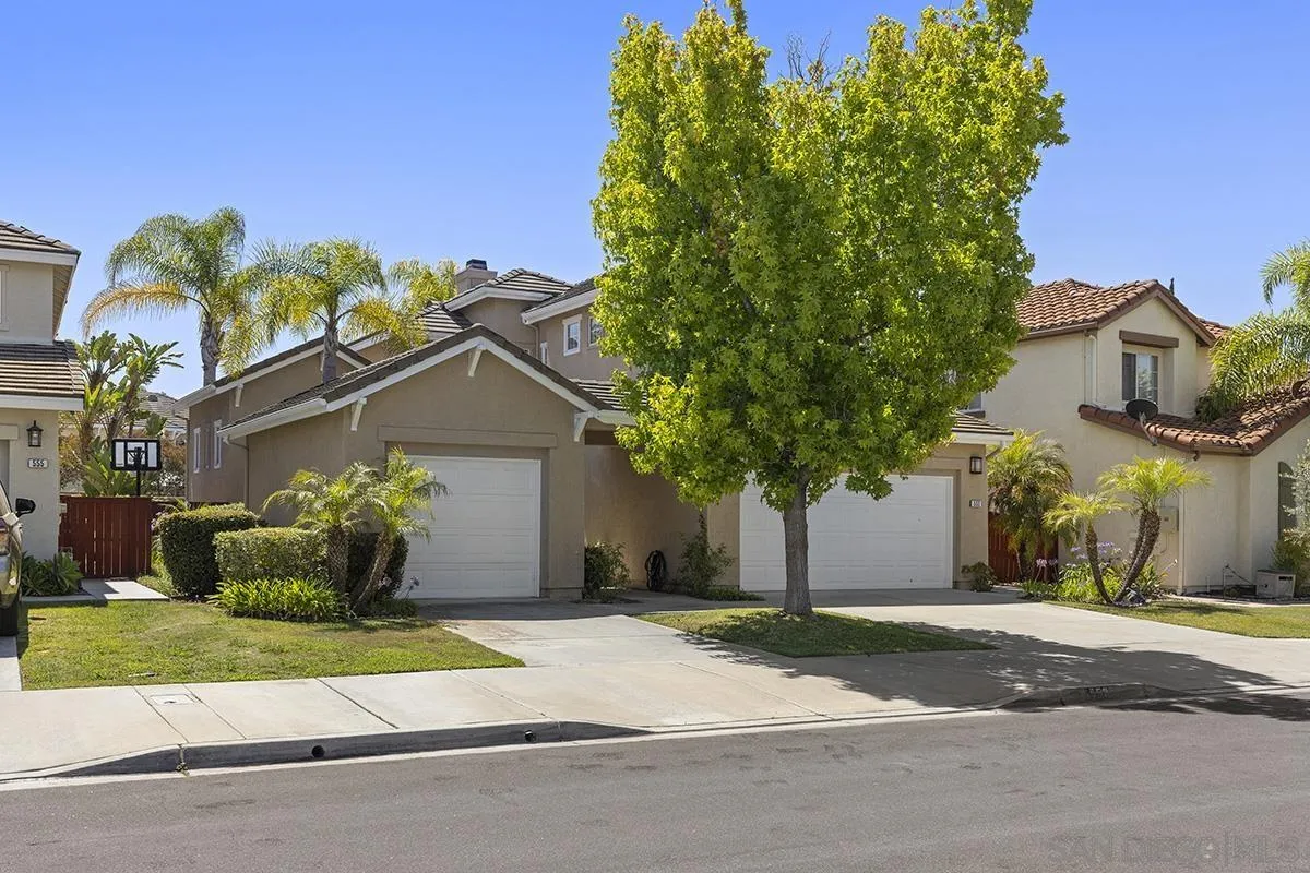 553 Golf Glen Dr