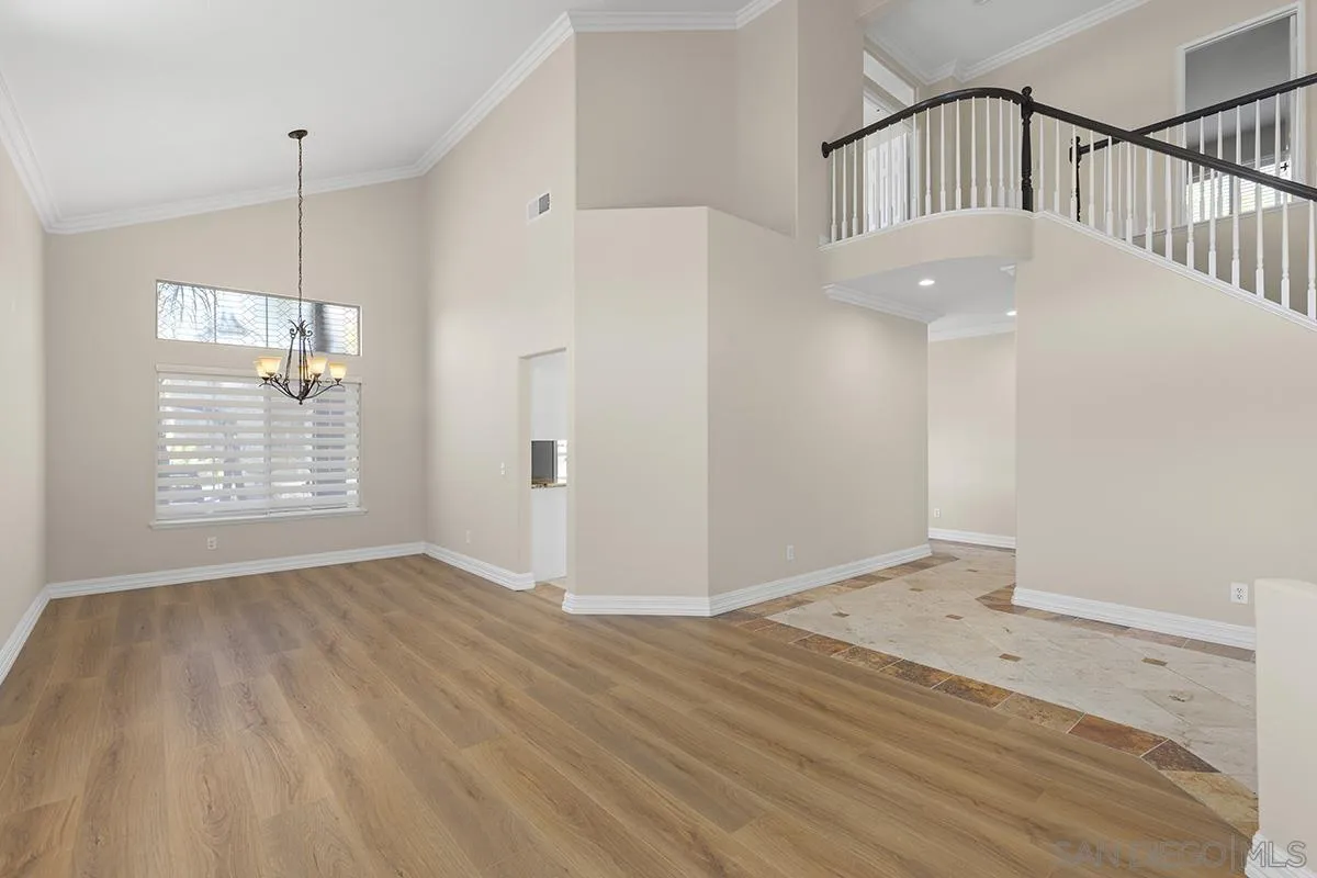 12304 Dormouse Rd