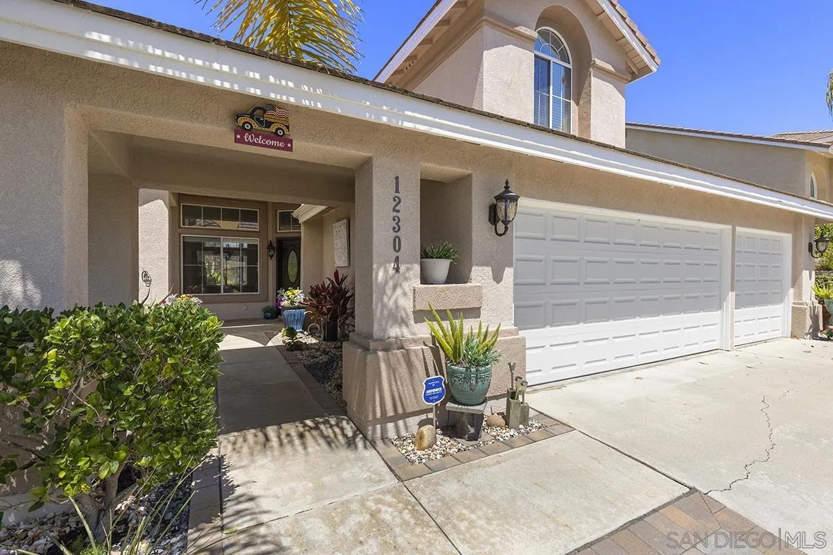 12304 Dormouse Rd