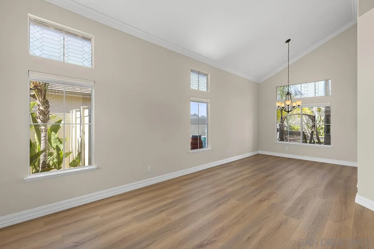 12304 Dormouse Rd