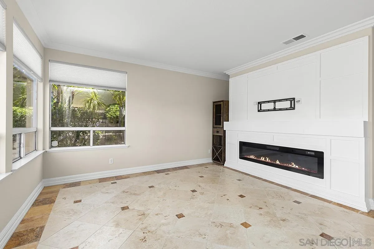 12304 Dormouse Rd