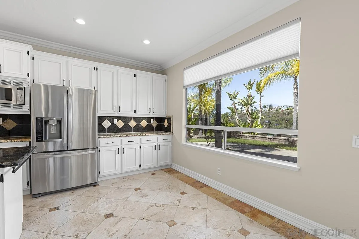 12304 Dormouse Rd