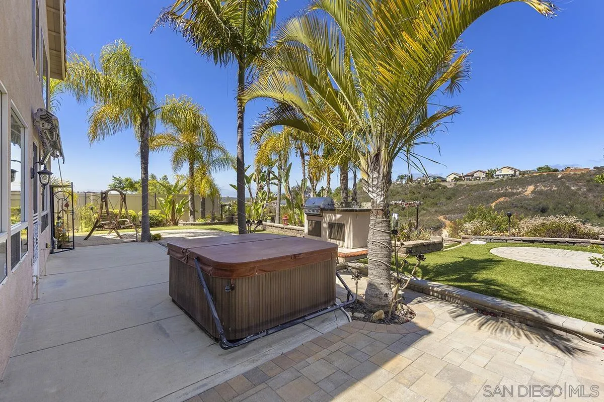12304 Dormouse Rd