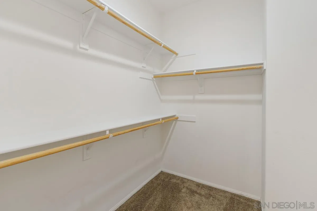 8011 City View Pl