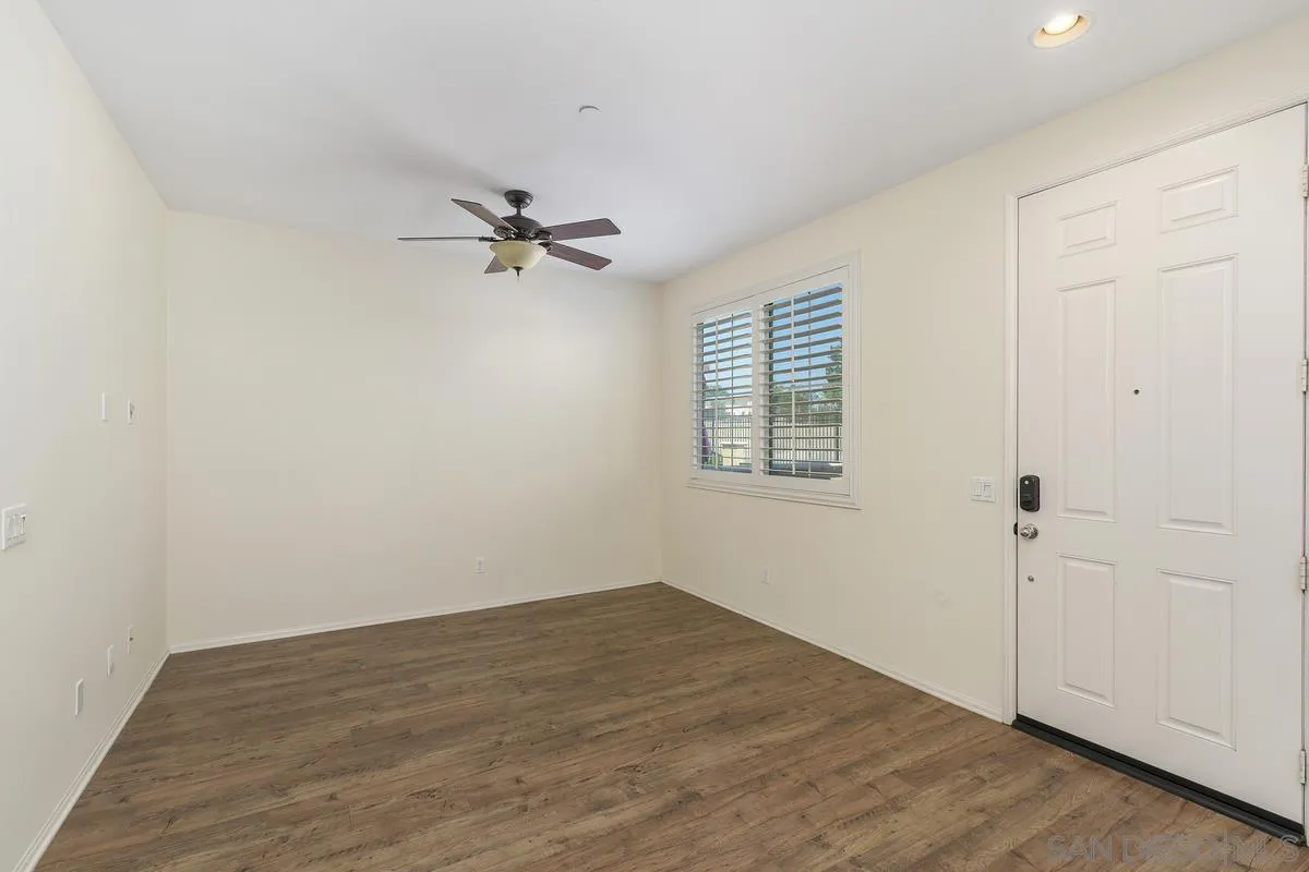 8011 City View Pl