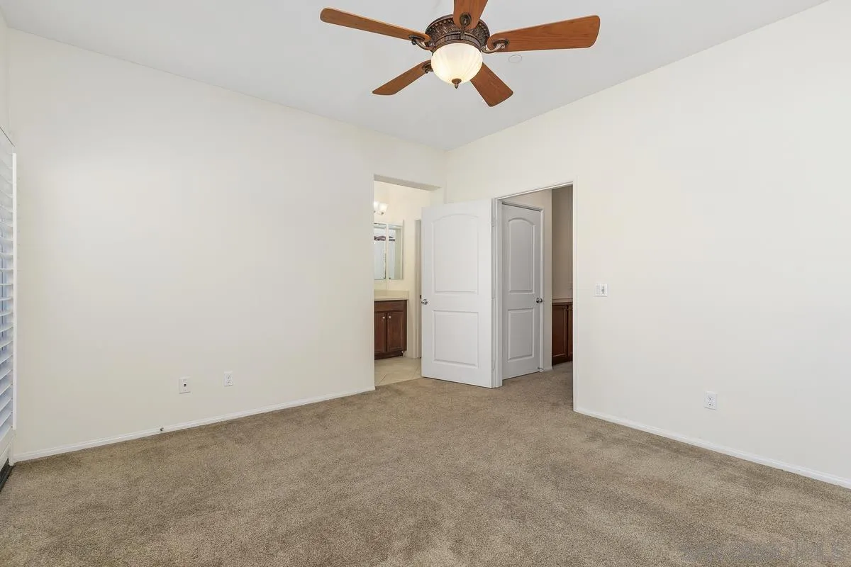 8011 City View Pl