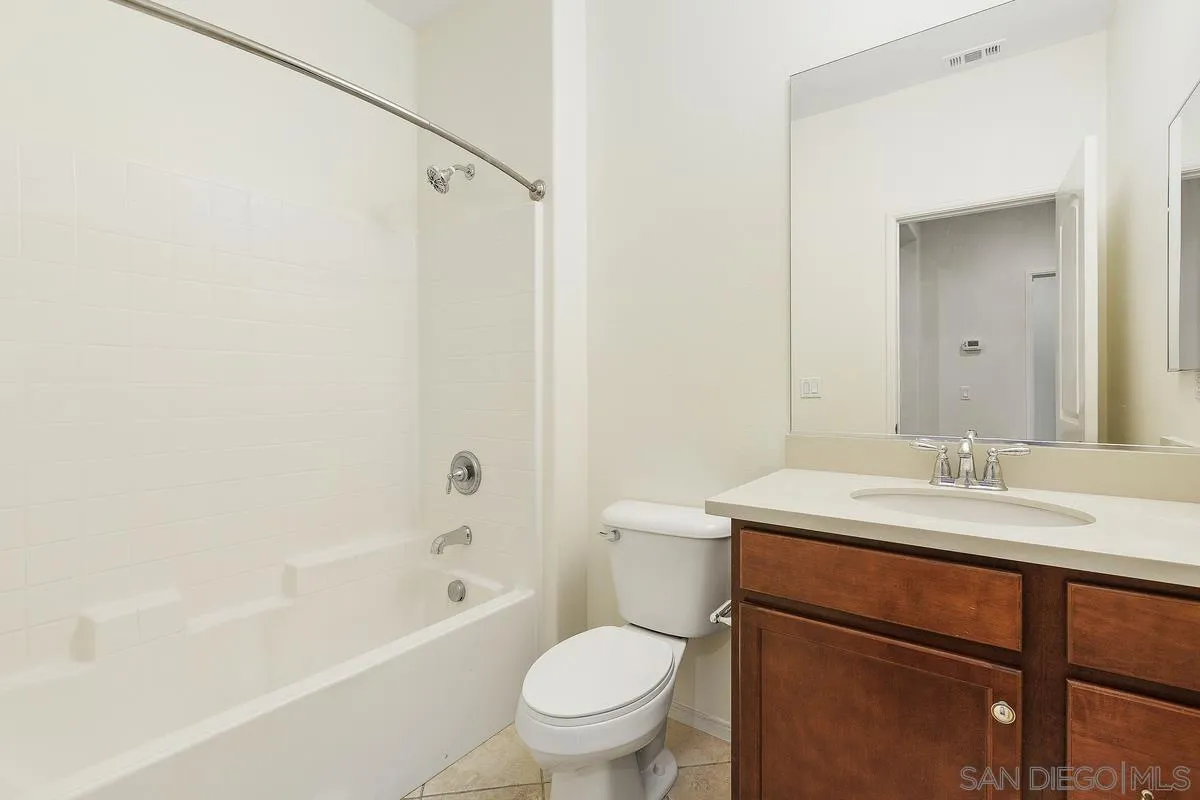 8011 City View Pl