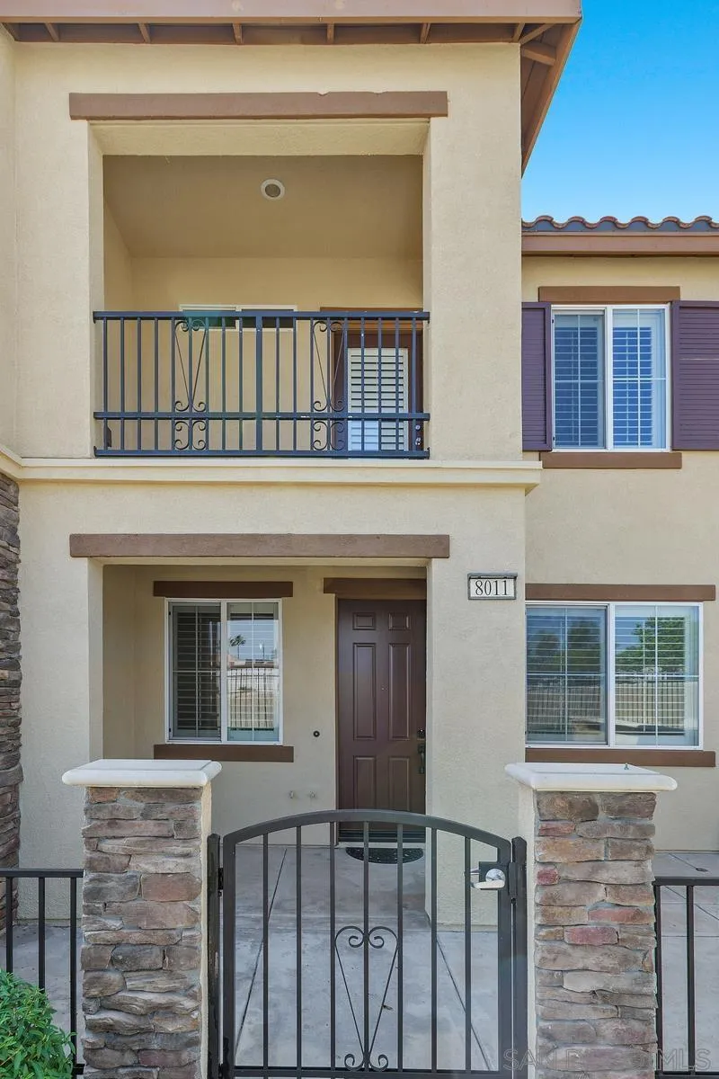 8011 City View Pl