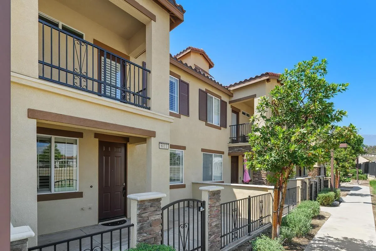8011 City View Pl