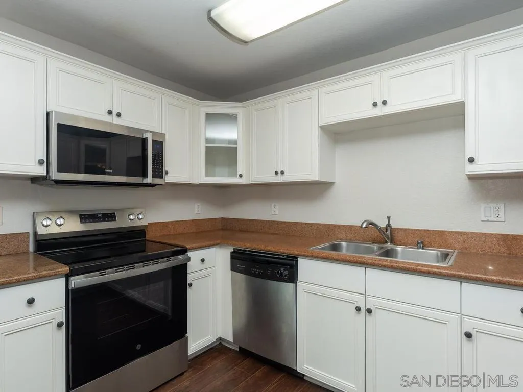6666 Beadnell Way Unit 6