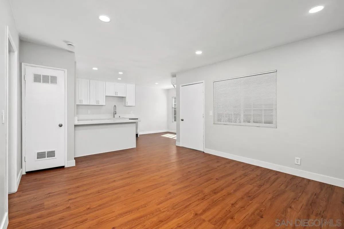 393 Waldo Ave Unit 3