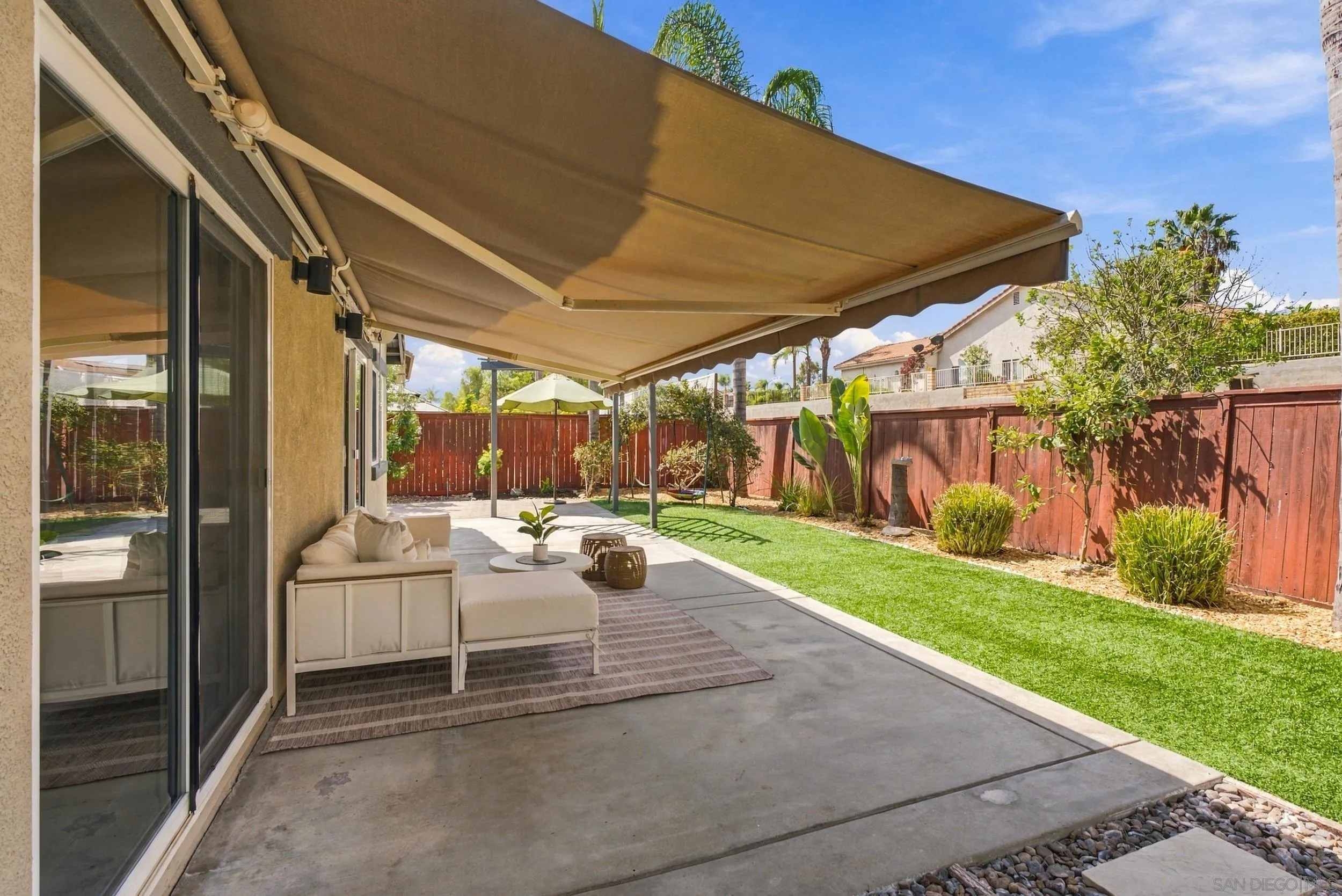 1053 Manteca