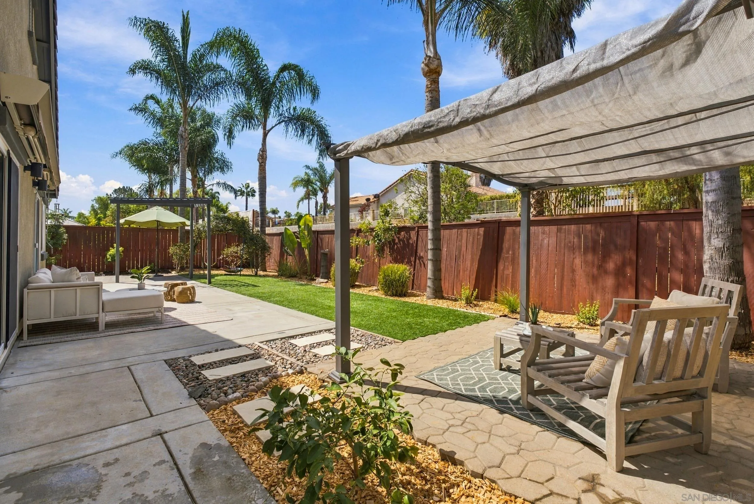 1053 Manteca