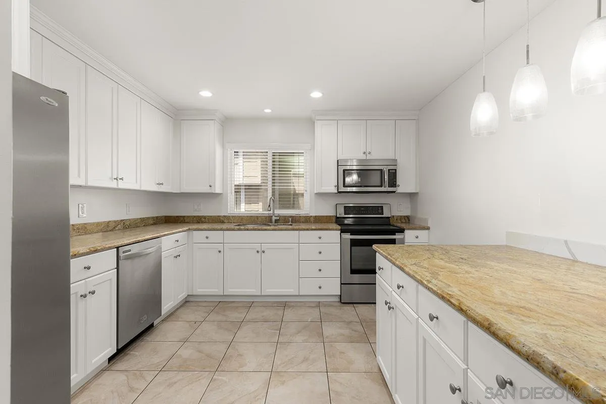 4028 Mahaila Ave Unit C