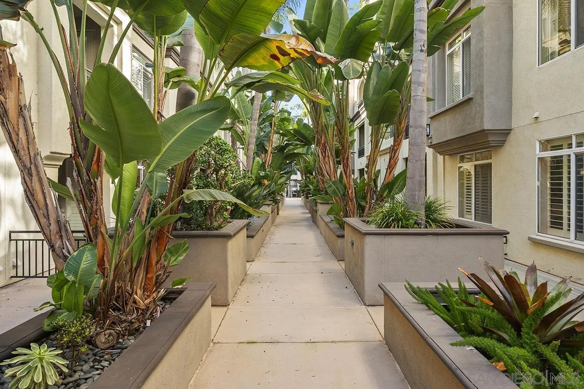 4165 Executive Dr Unit F107