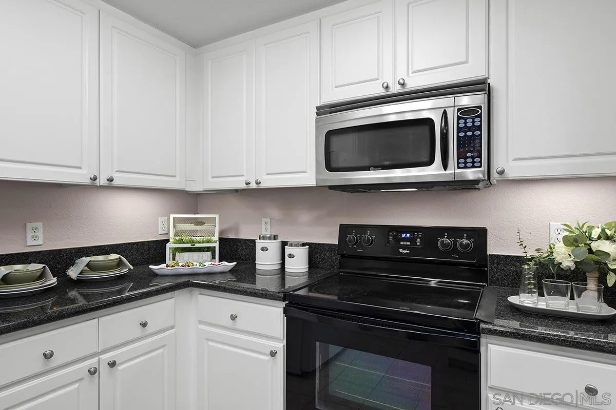 4165 Executive Dr Unit F107