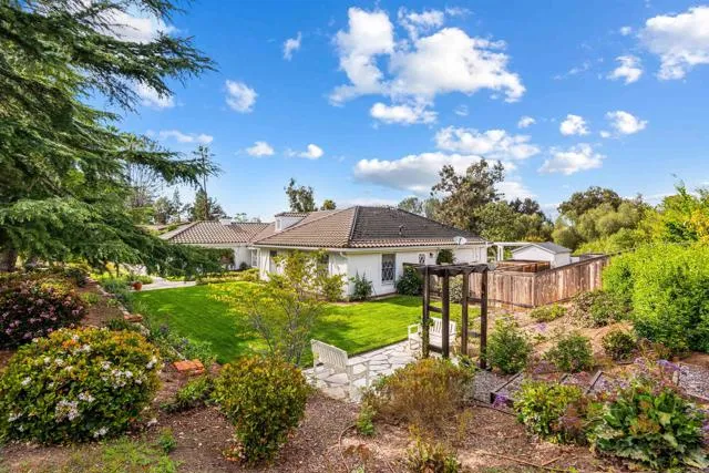 13326 Arroya Vista Road