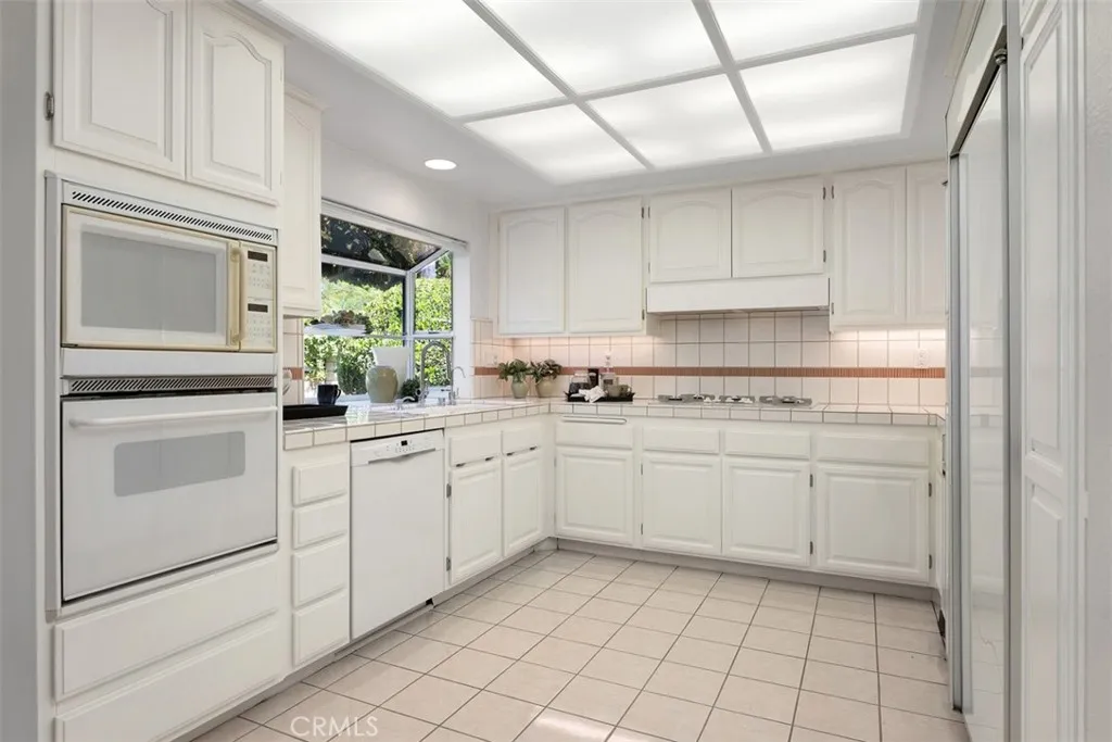 29211 Alfieri Street