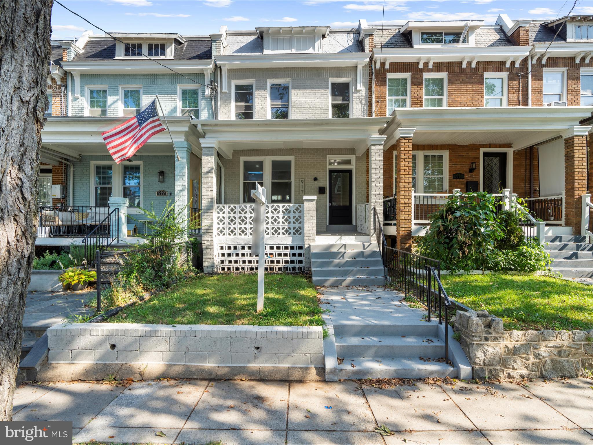 917 Decatur St NW