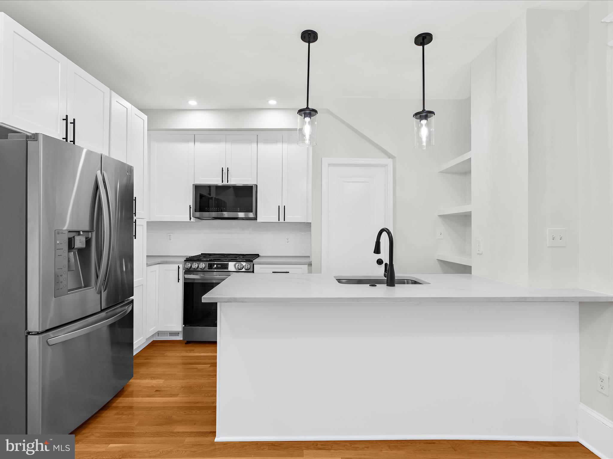 917 Decatur St NW