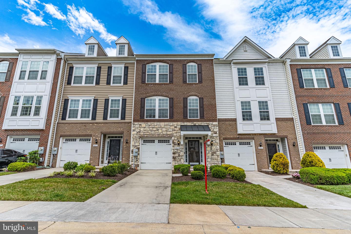 4821 Forest Pines Dr