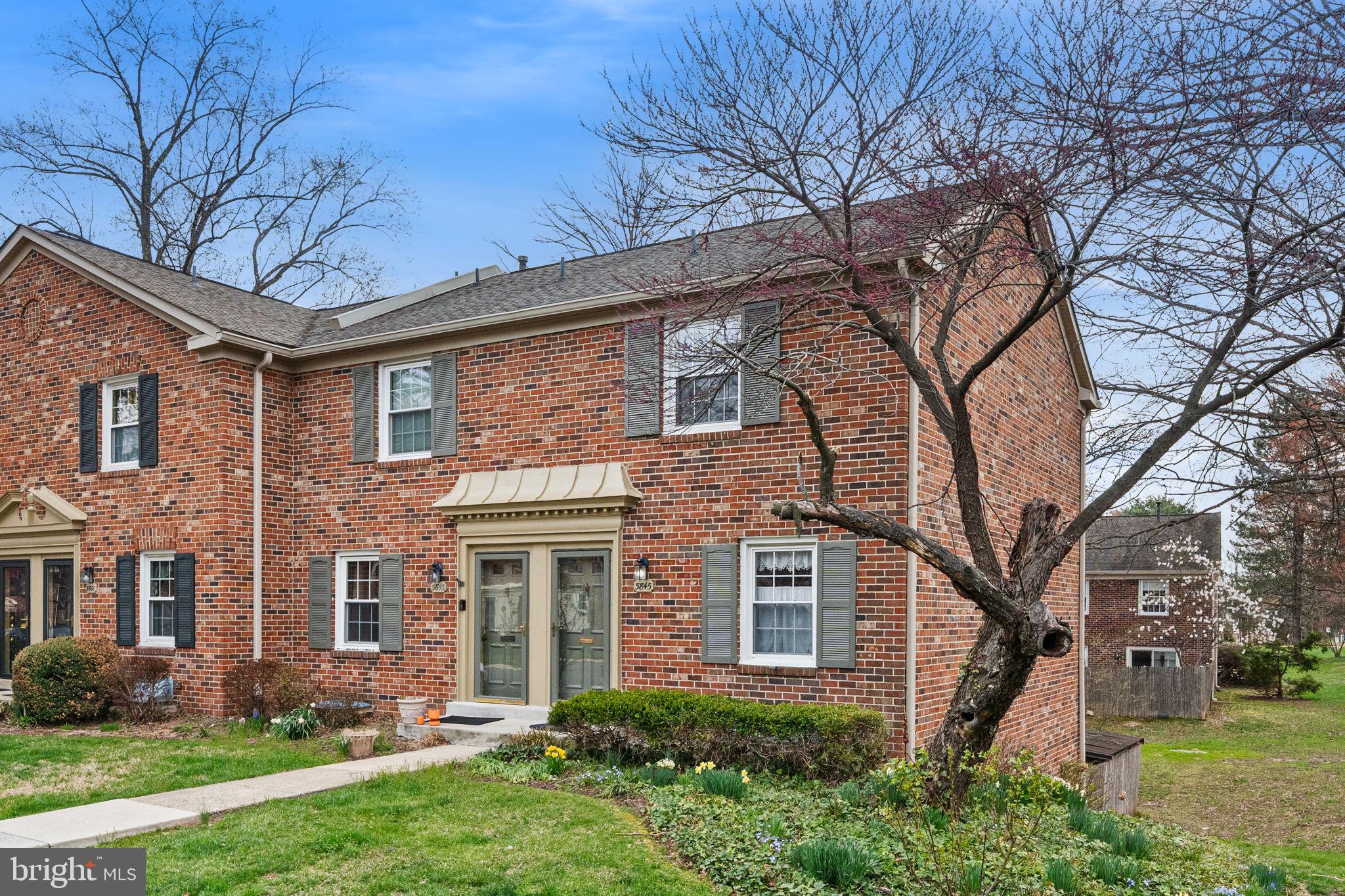 5845 REXFORD DRIVE 721