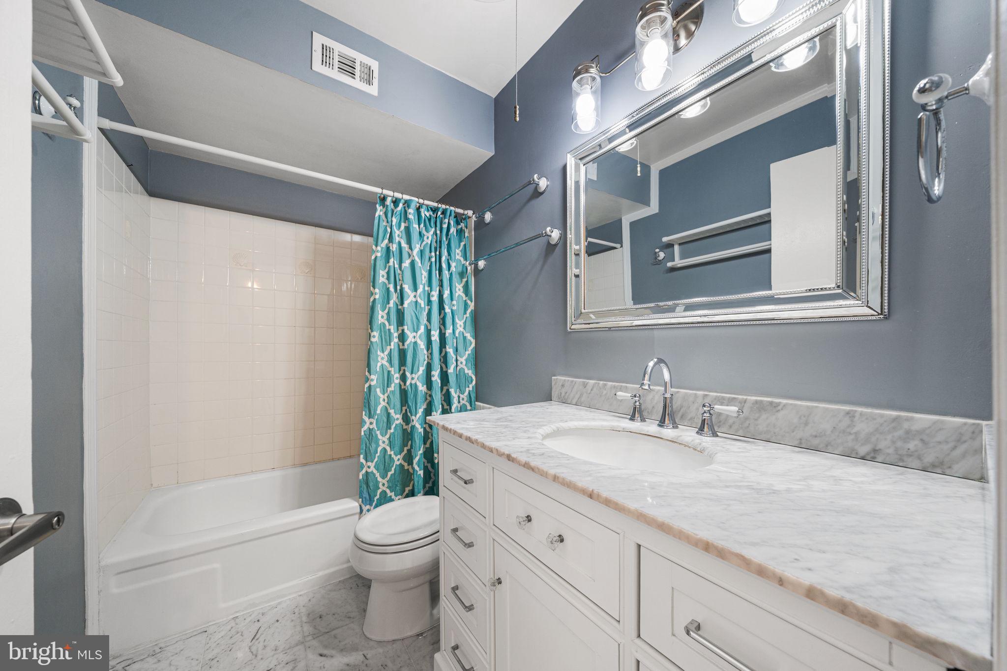 5845 REXFORD DRIVE 721