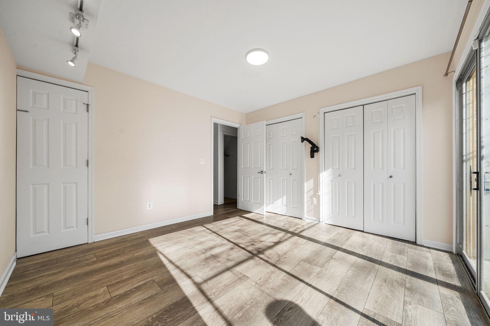 5845 REXFORD DRIVE 721