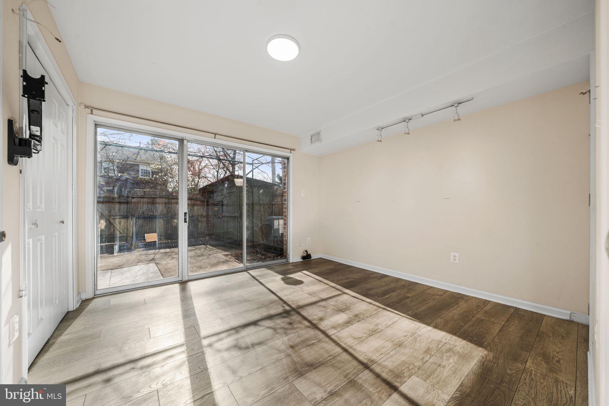 5845 REXFORD DRIVE 721