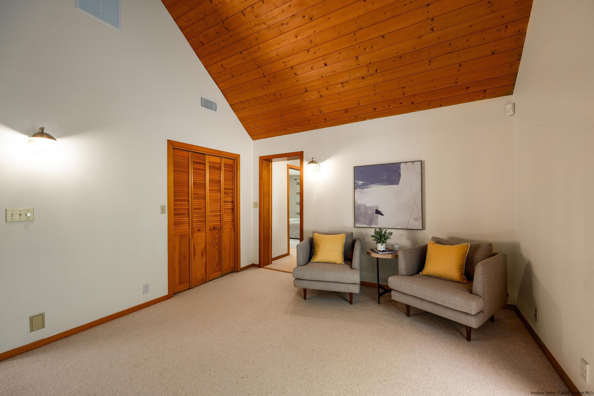 25 Rock Ridge