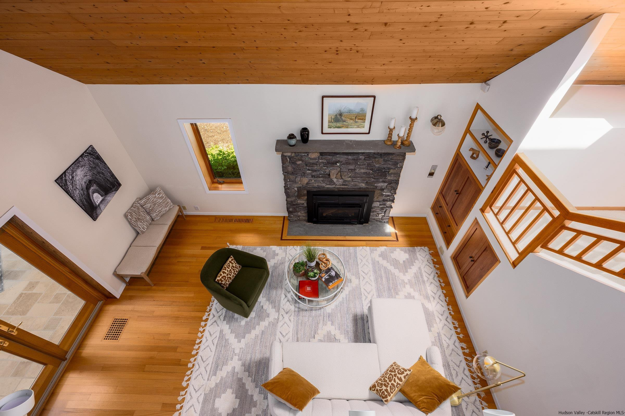 25 Rock Ridge