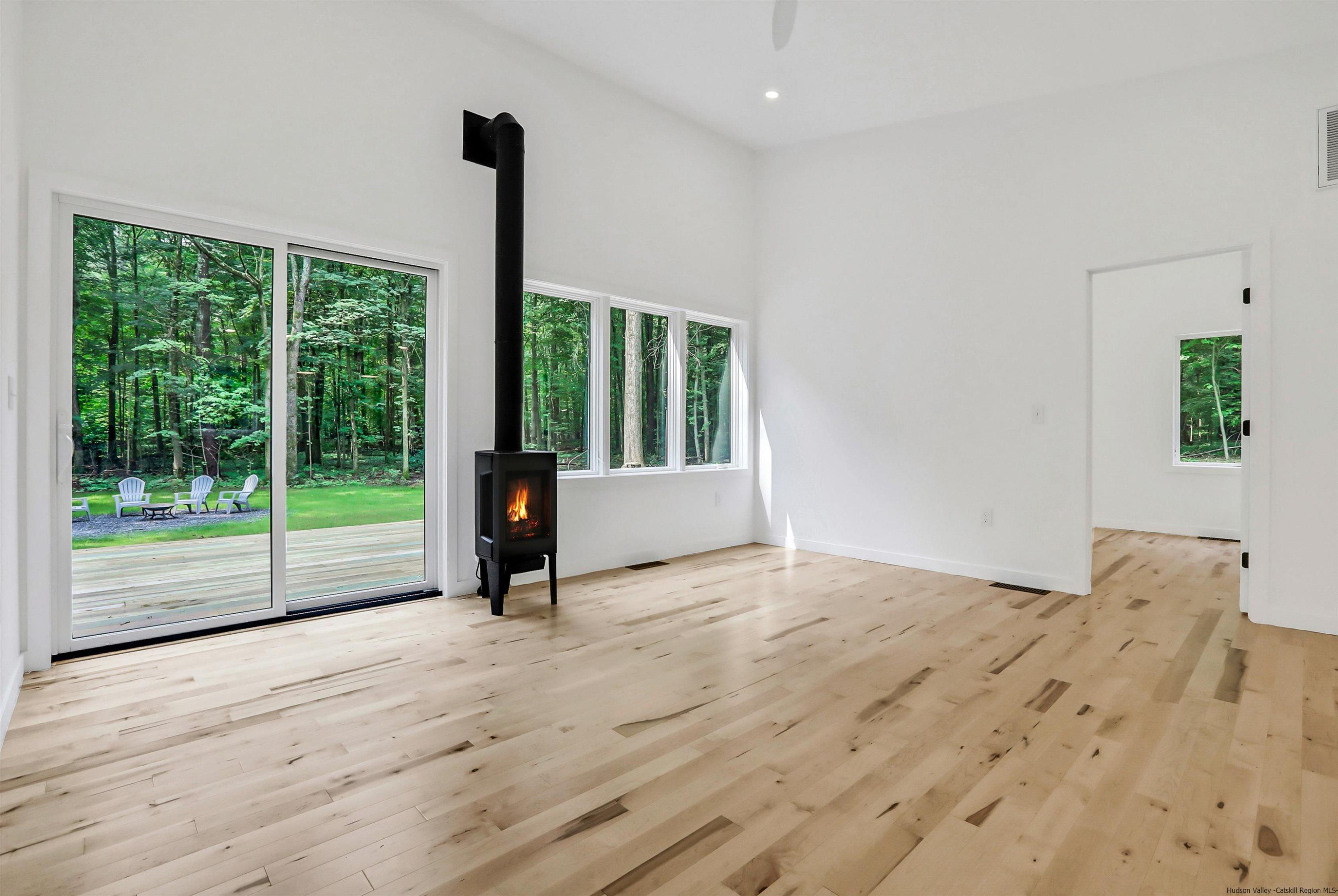 373 Pennsylvania Avenue