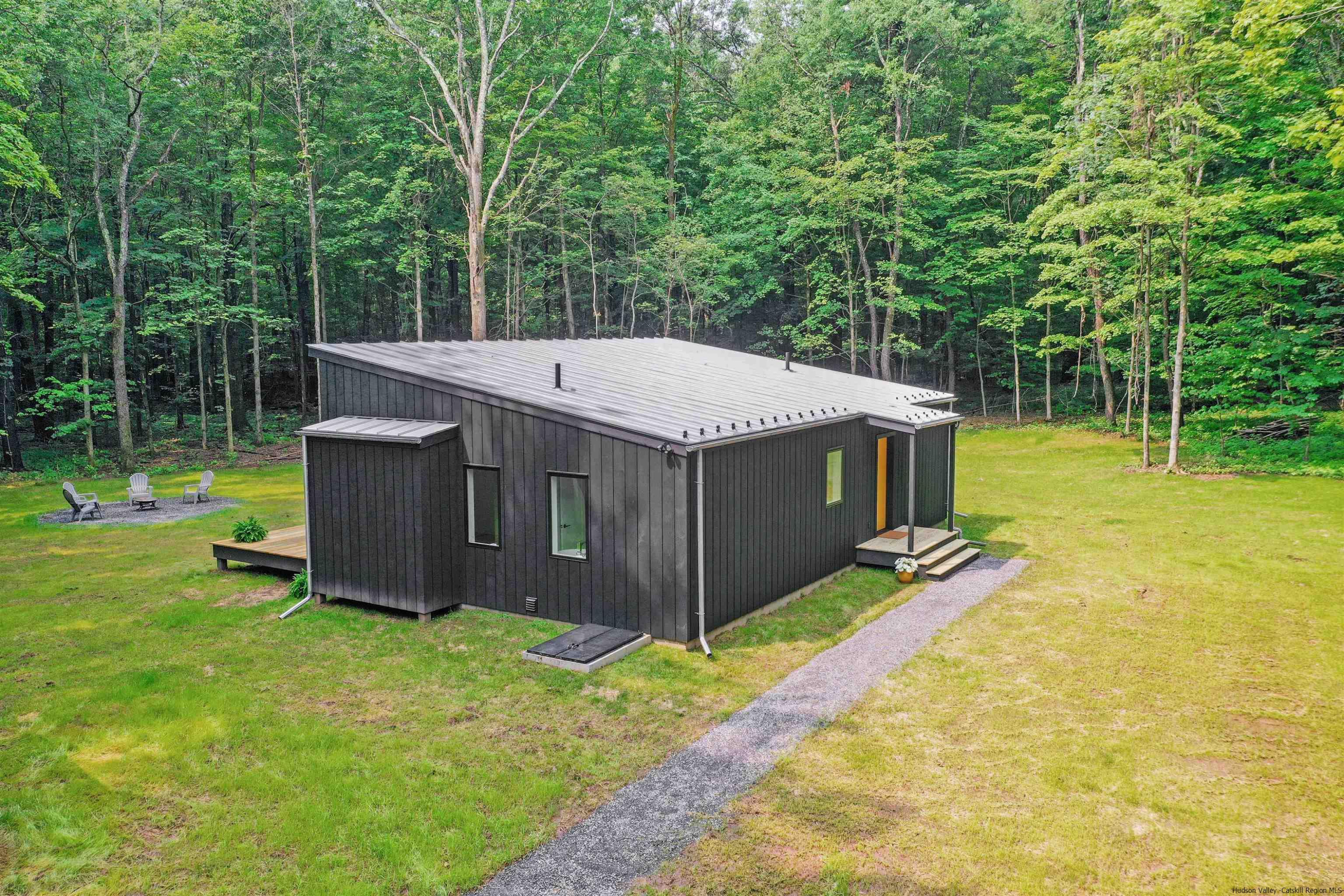 373 Pennsylvania Avenue