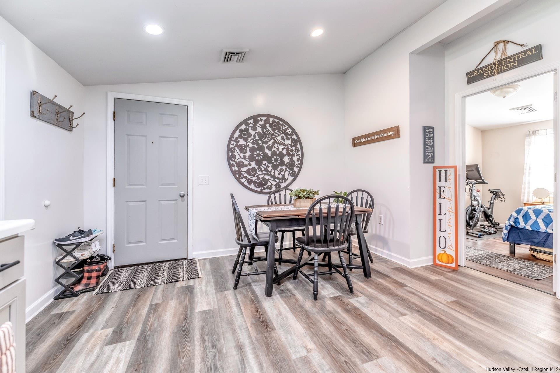 15 South Road, Mt. Marion