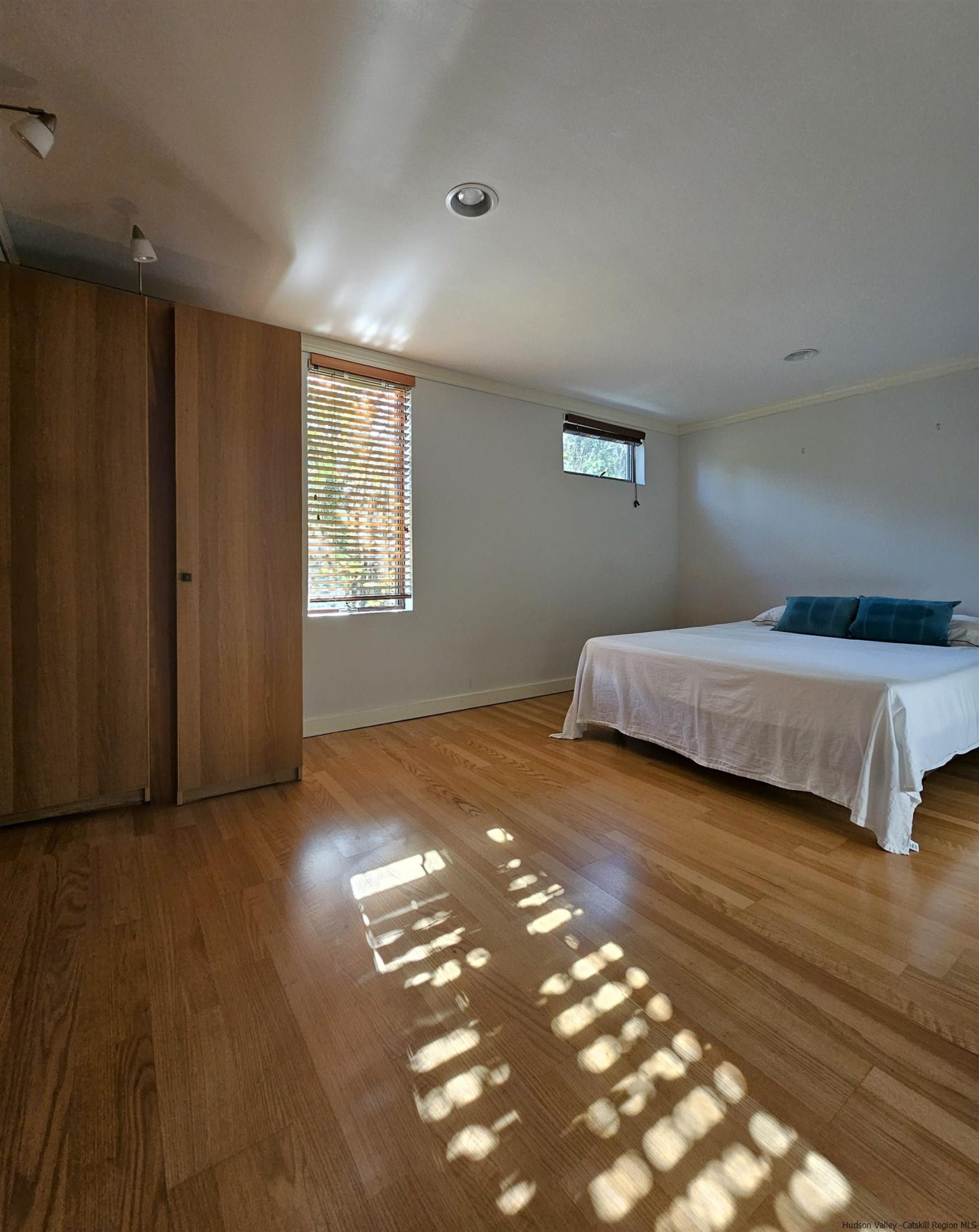 388 W Saugerties Road