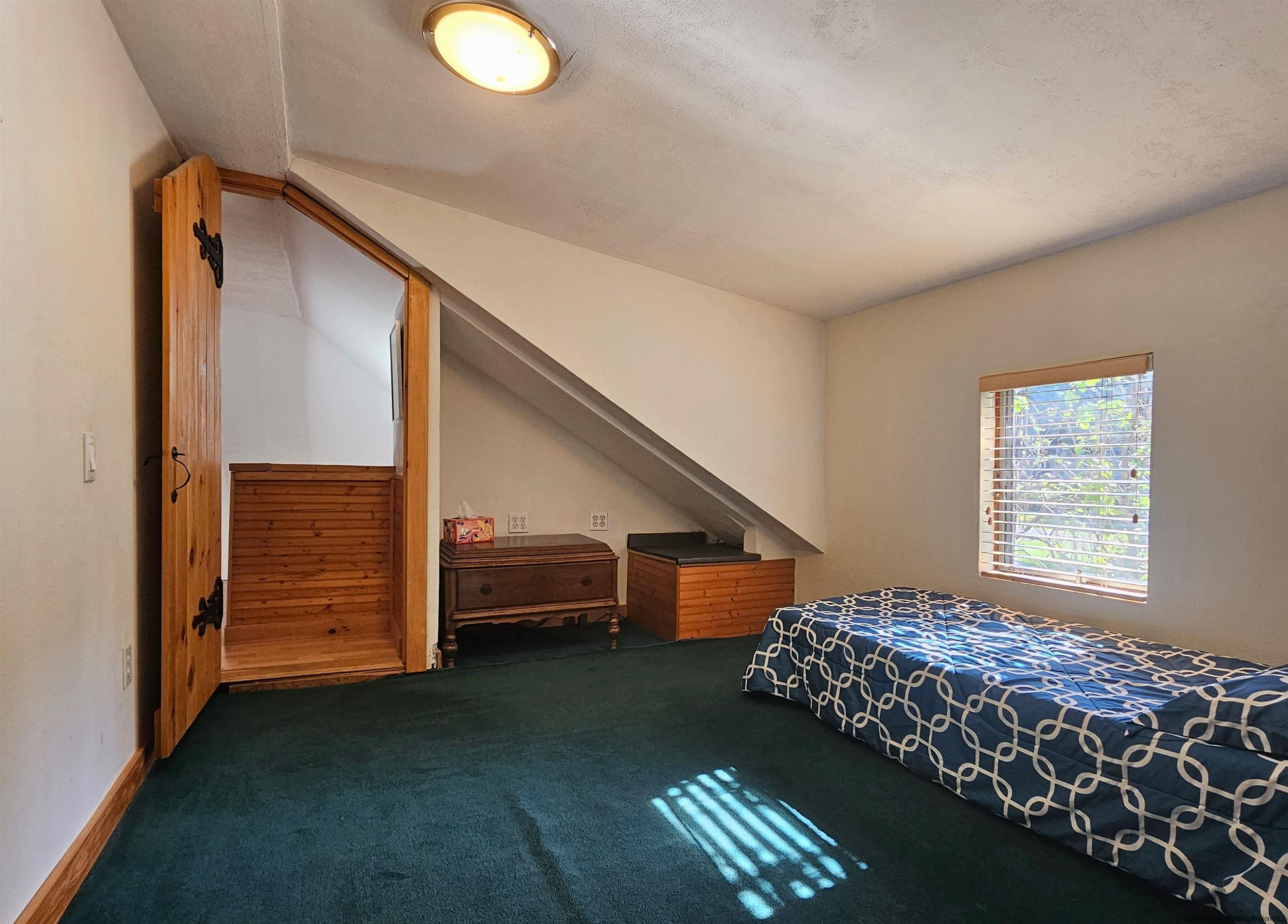 388 W Saugerties Road