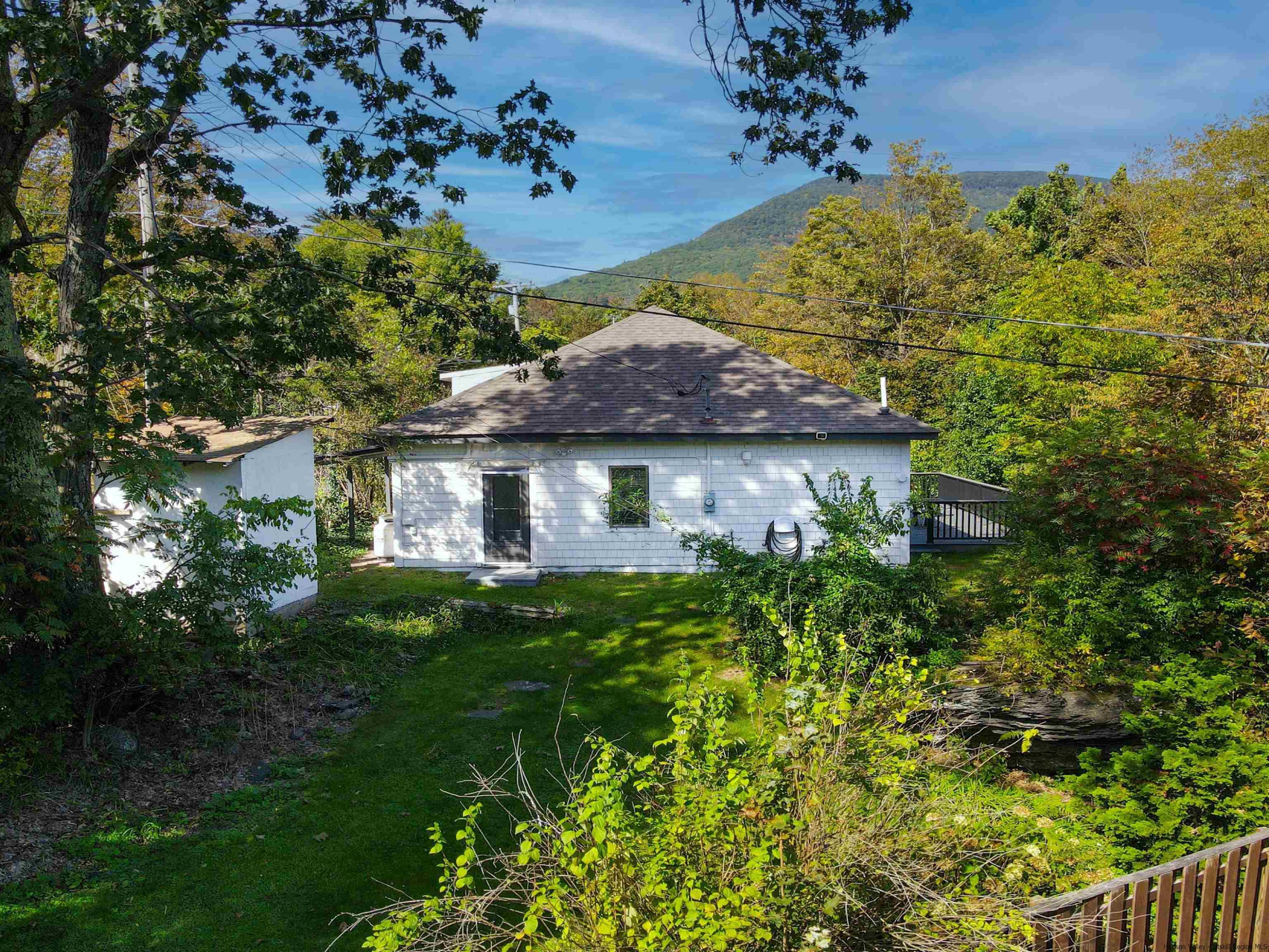 388 W Saugerties Road