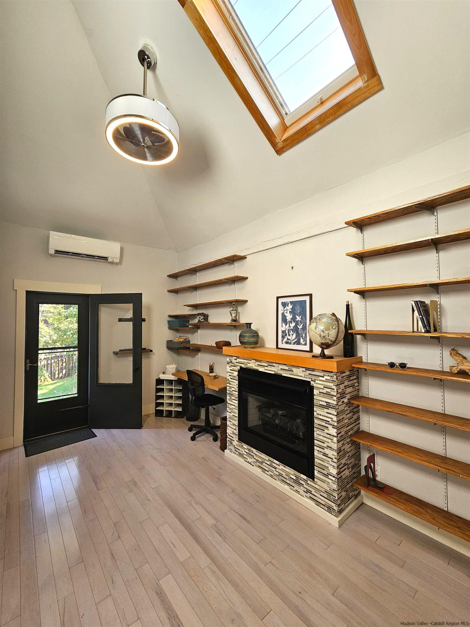 388 W Saugerties Road