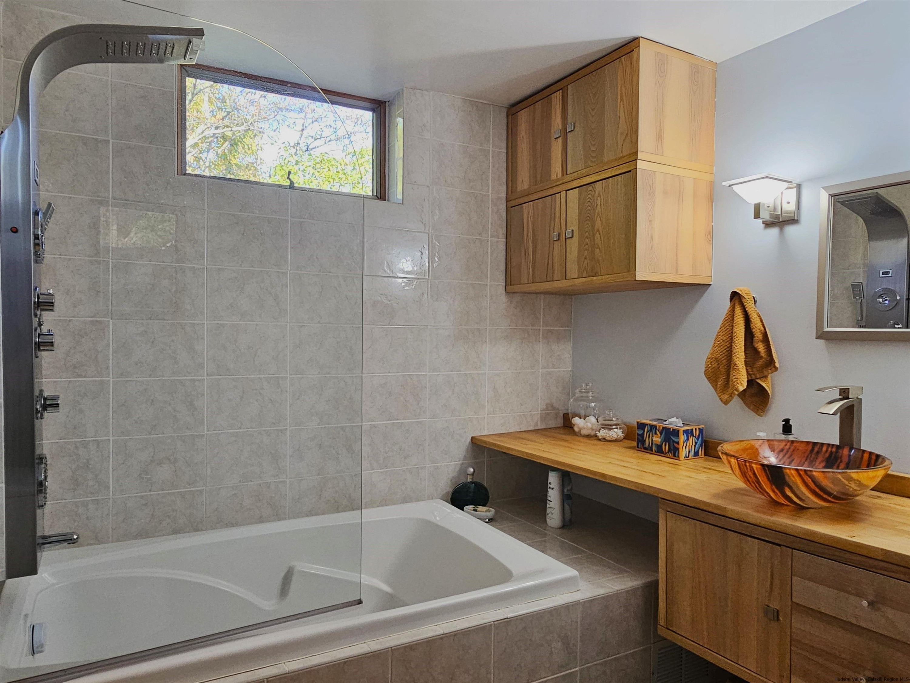 388 W Saugerties Road